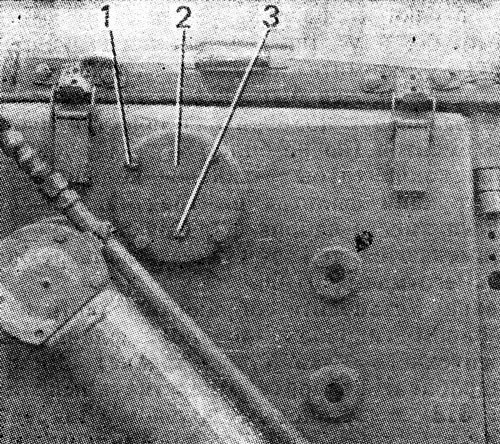Установка крышки фильтра гидравлической системы Установка крышки фильтра гидравлической системы